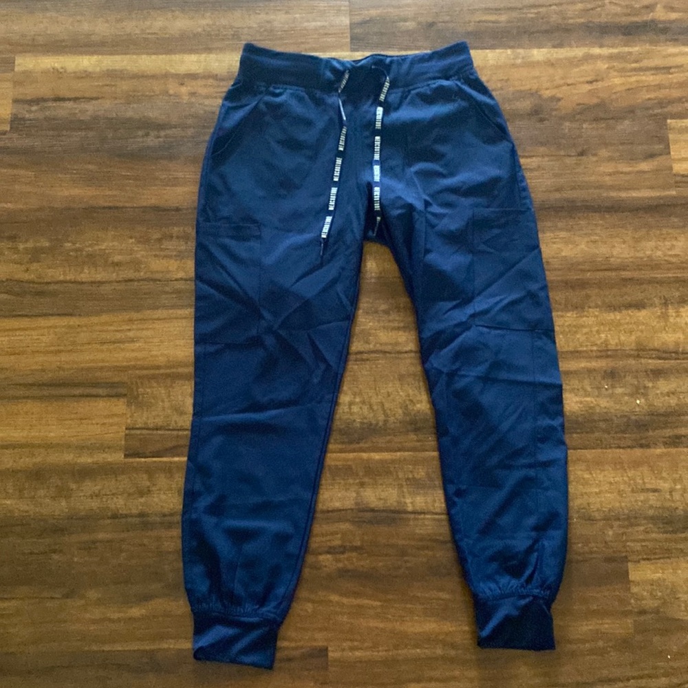 Med couture joggers